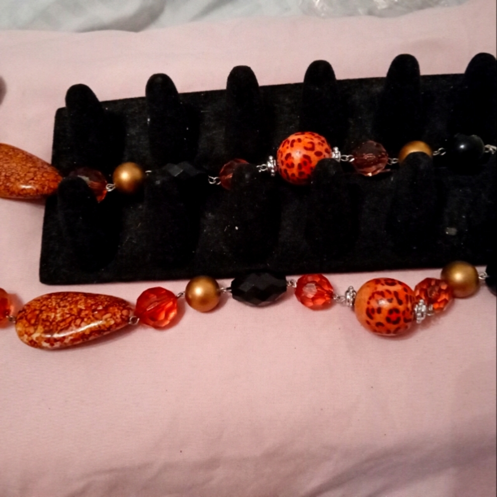 Shell style becklace